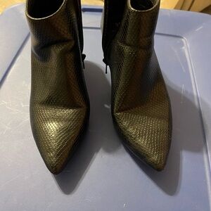 Time and Tru Black Textured Ankle Boots